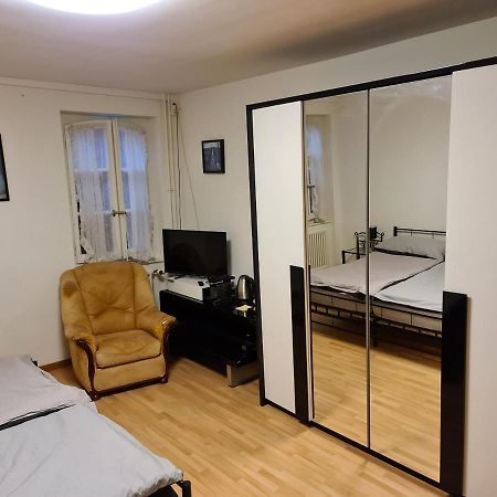 Auberge De Ballens Eksteriør billede