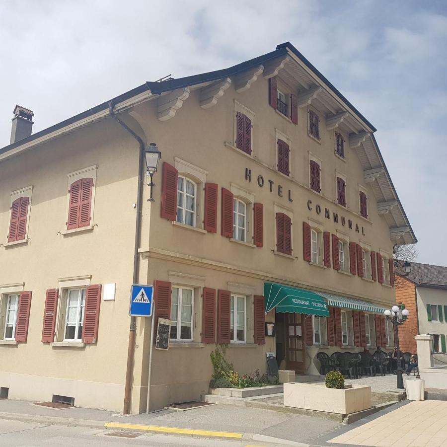Auberge De Ballens Eksteriør billede