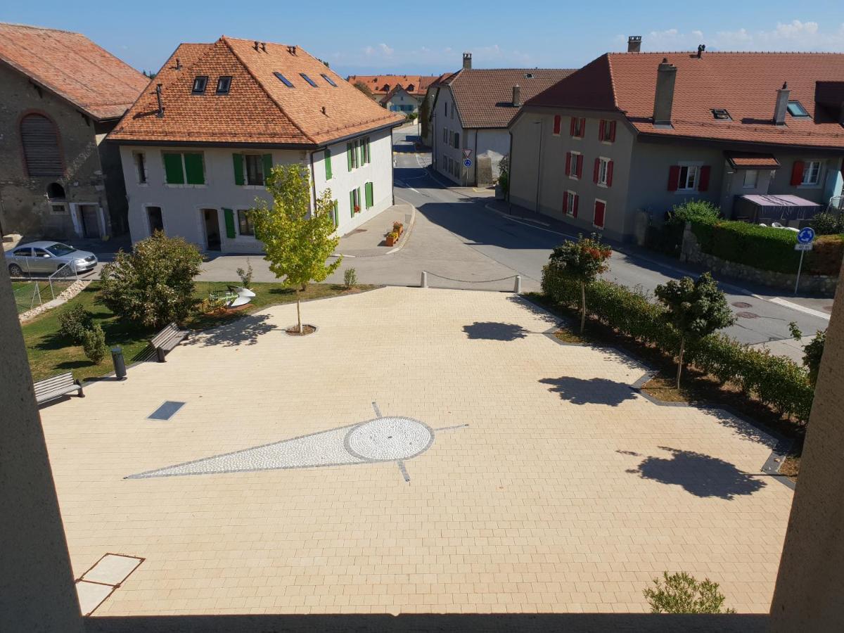 Auberge De Ballens Eksteriør billede