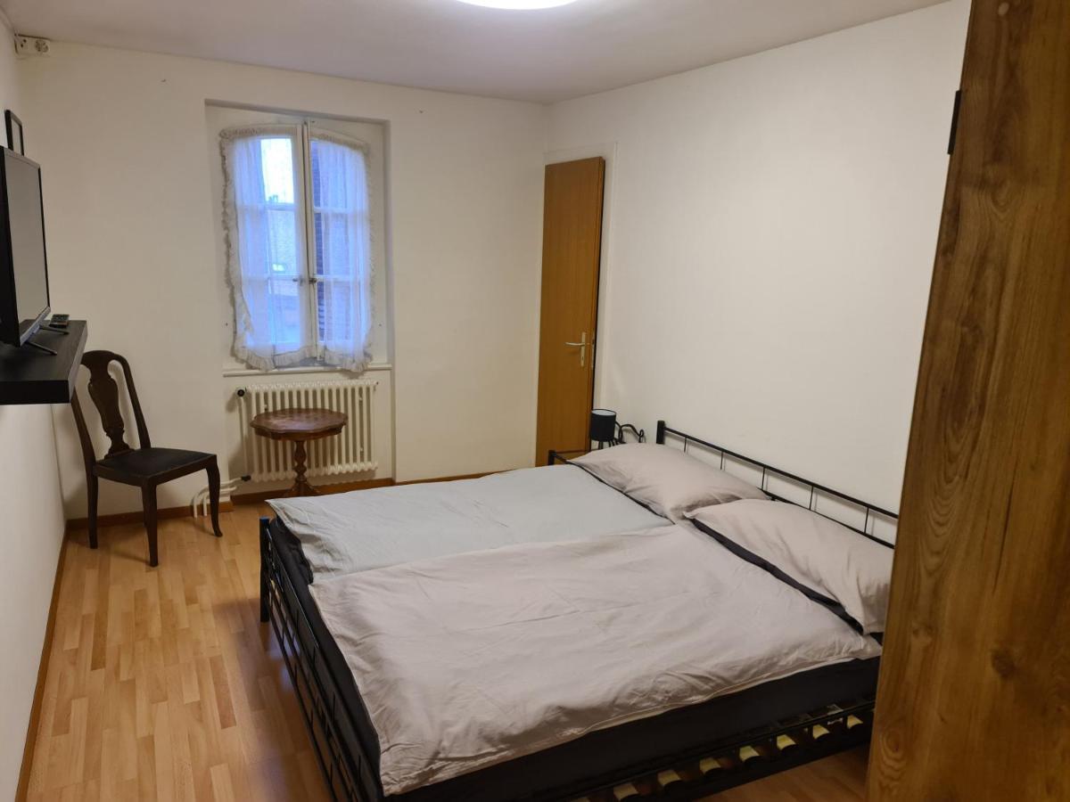 Auberge De Ballens Eksteriør billede