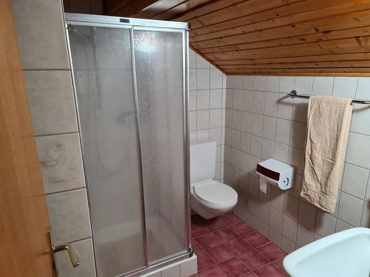 Auberge De Ballens Eksteriør billede
