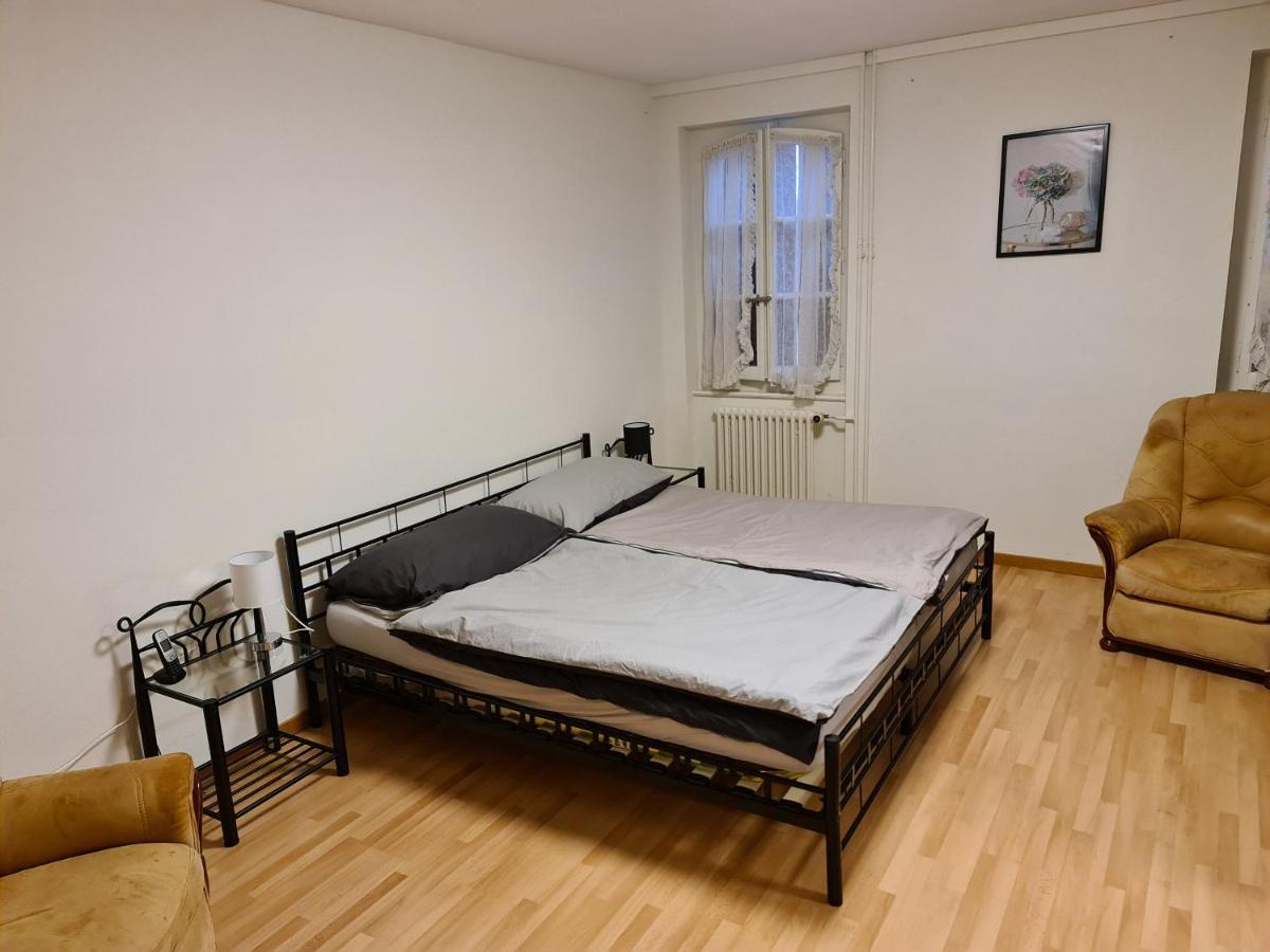 Auberge De Ballens Eksteriør billede