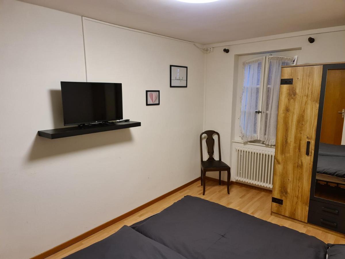 Auberge De Ballens Eksteriør billede